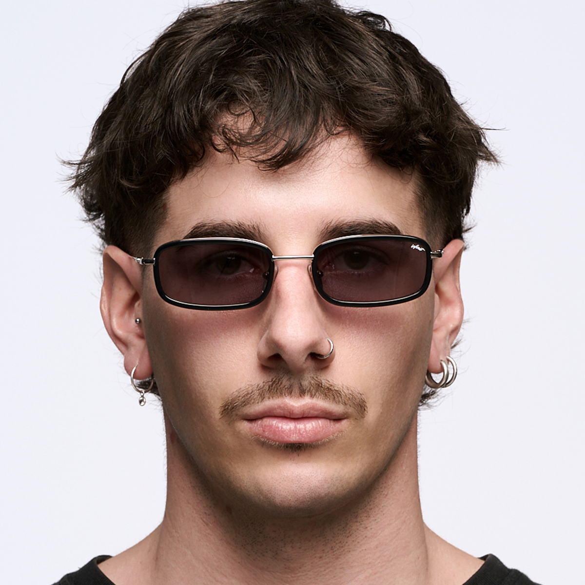 Tyler Negro Brillo Lente Gris