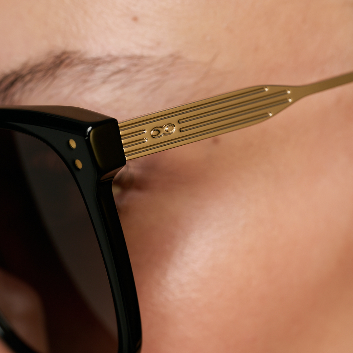 Verona Negro Brillo Lente Marron Degrade