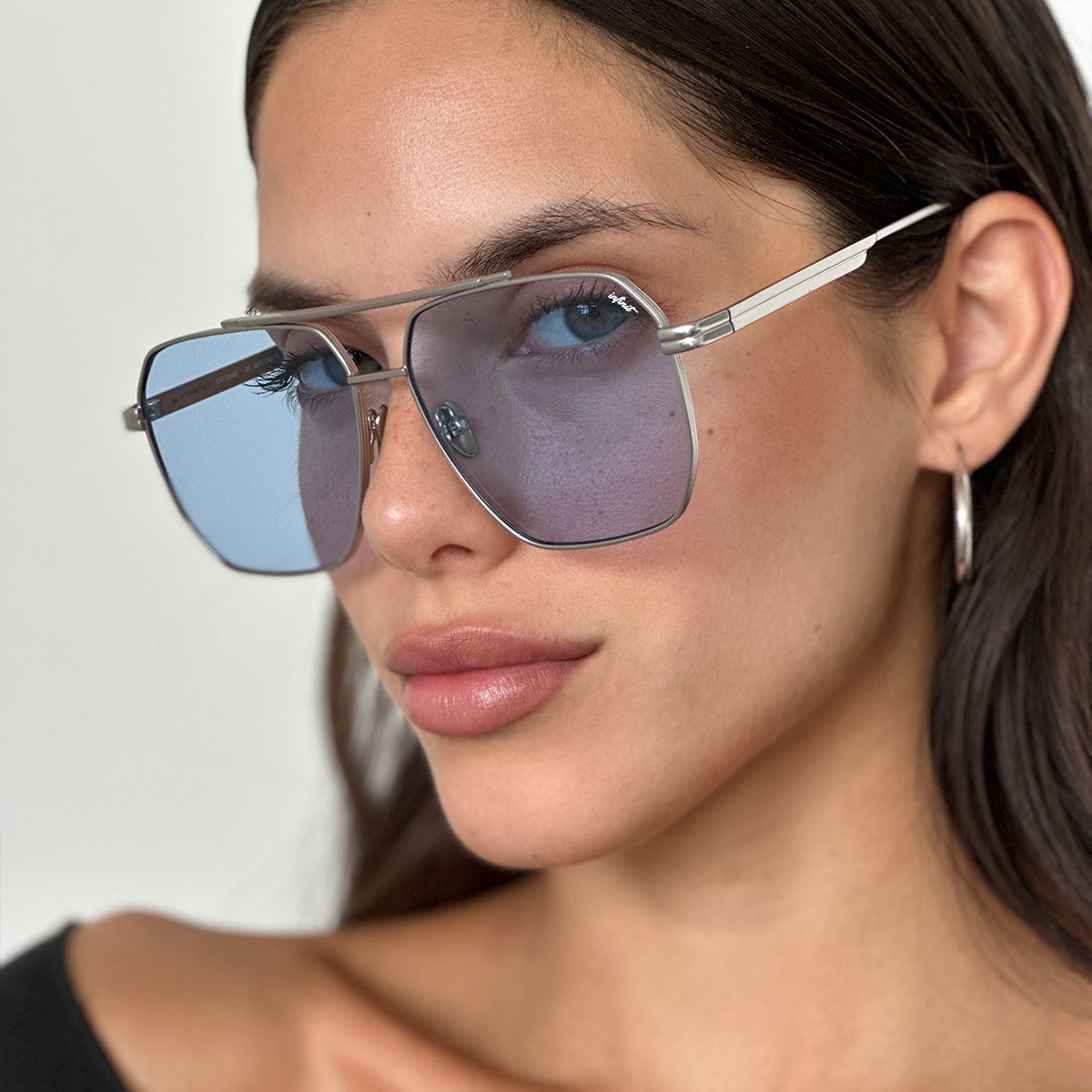 Lentes plateados 2025