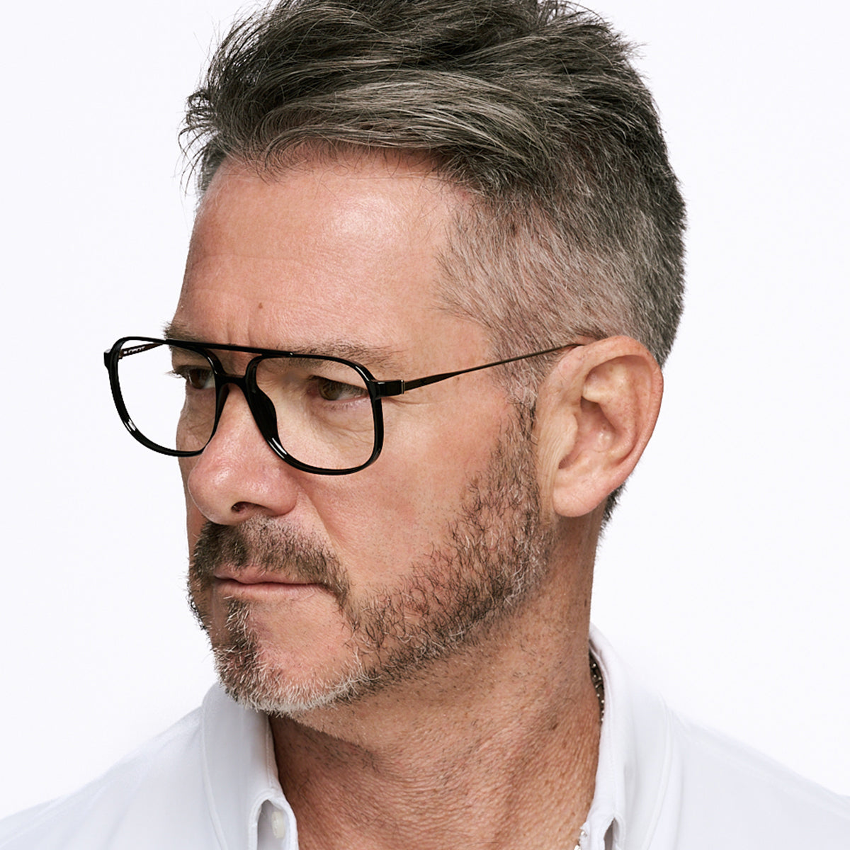 Armazon Caravan Negro Brillo