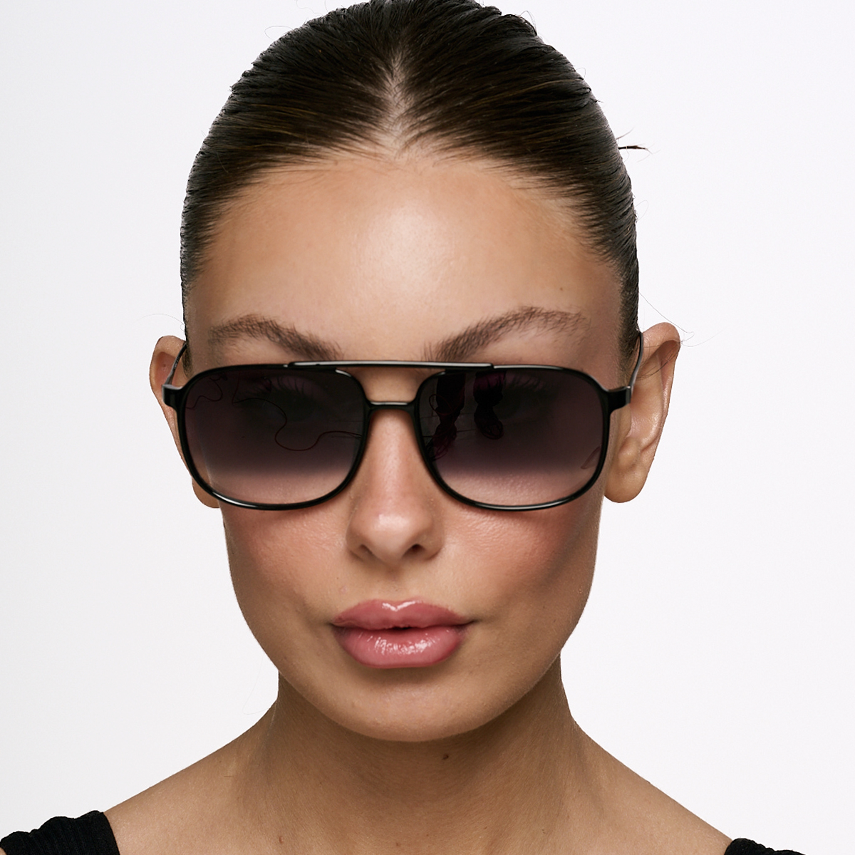 Caravan Negro Brillo Lente Gris Horizon