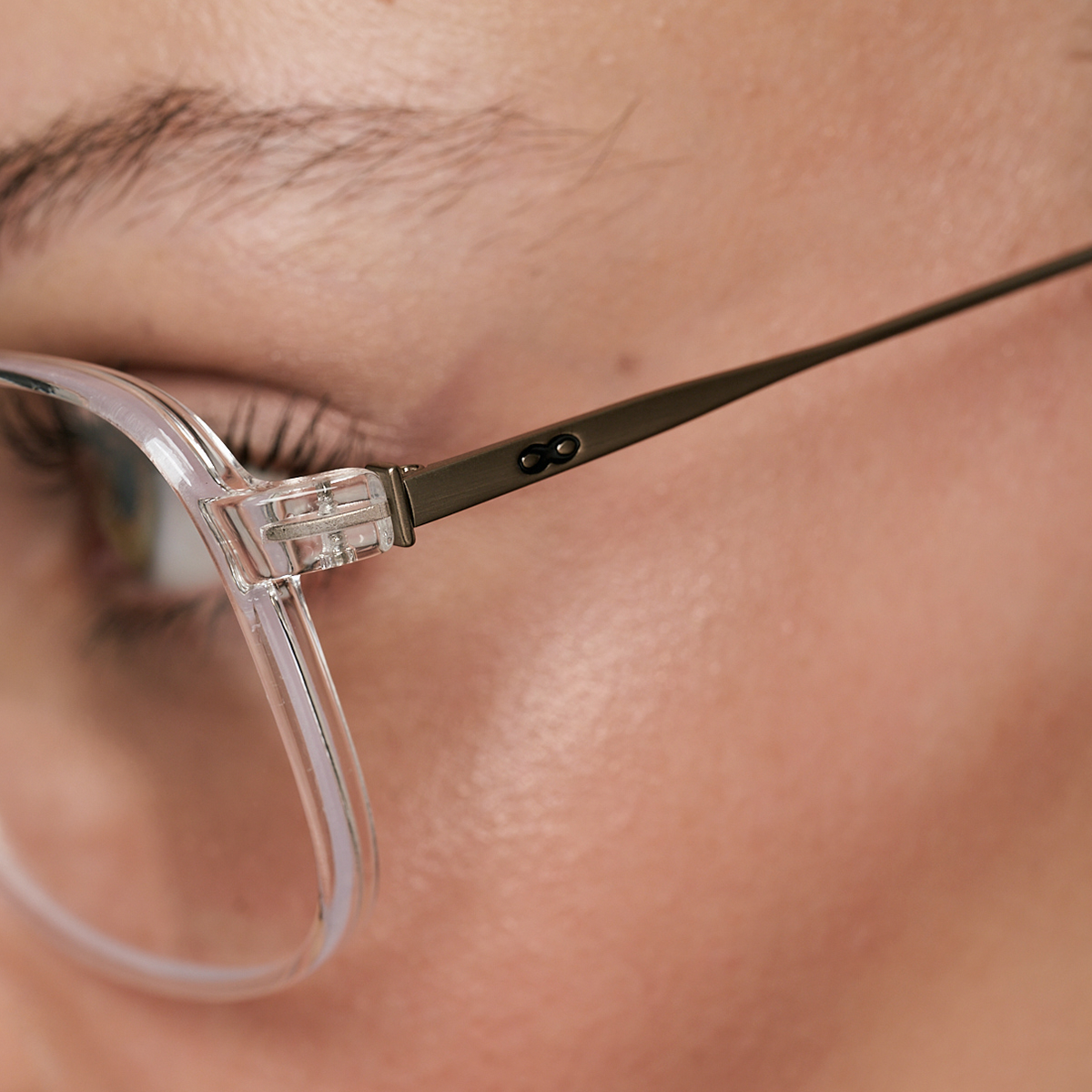 Armazon Caravan Translúcido