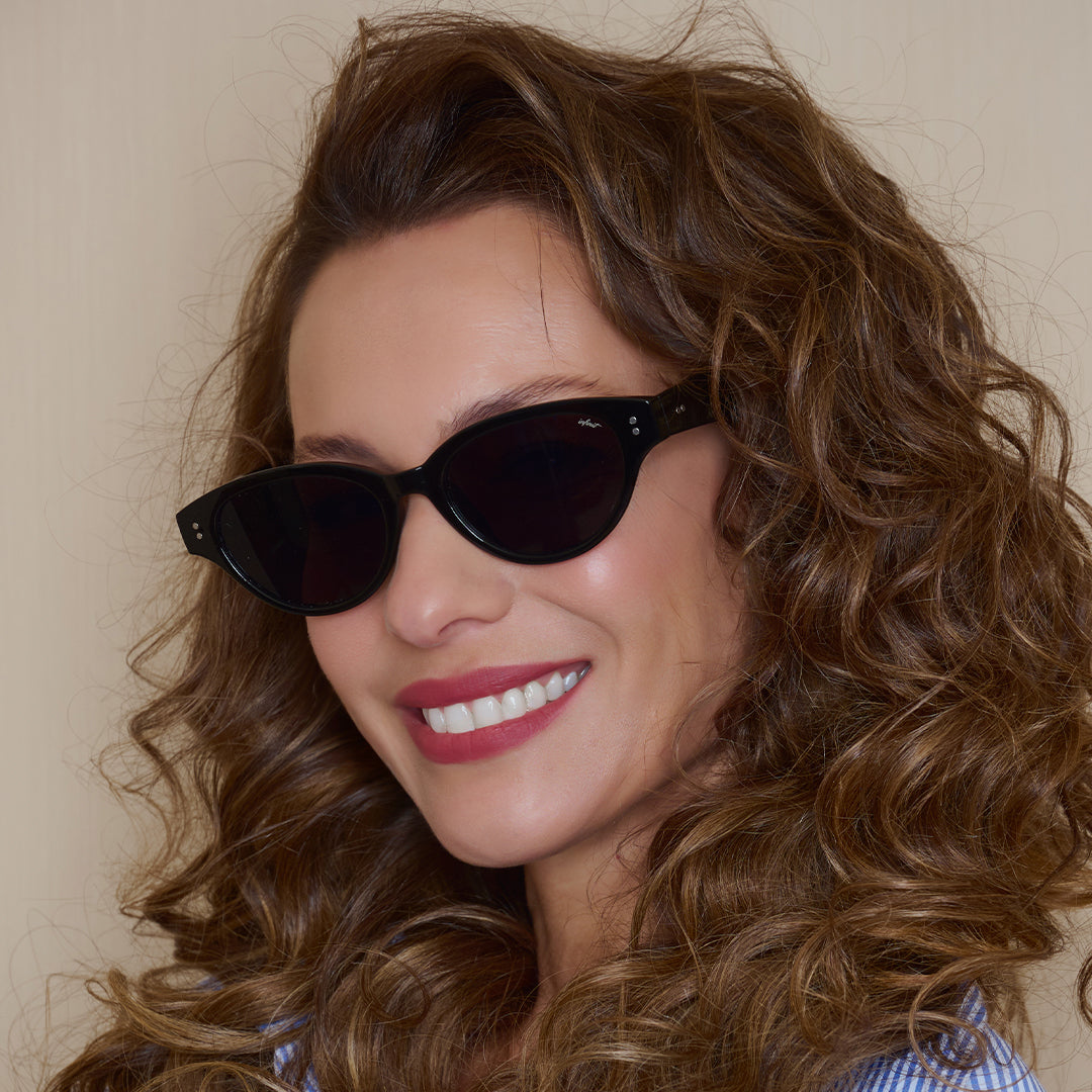 Anteojos De Sol Claris Negro Lente Gris By Pampita