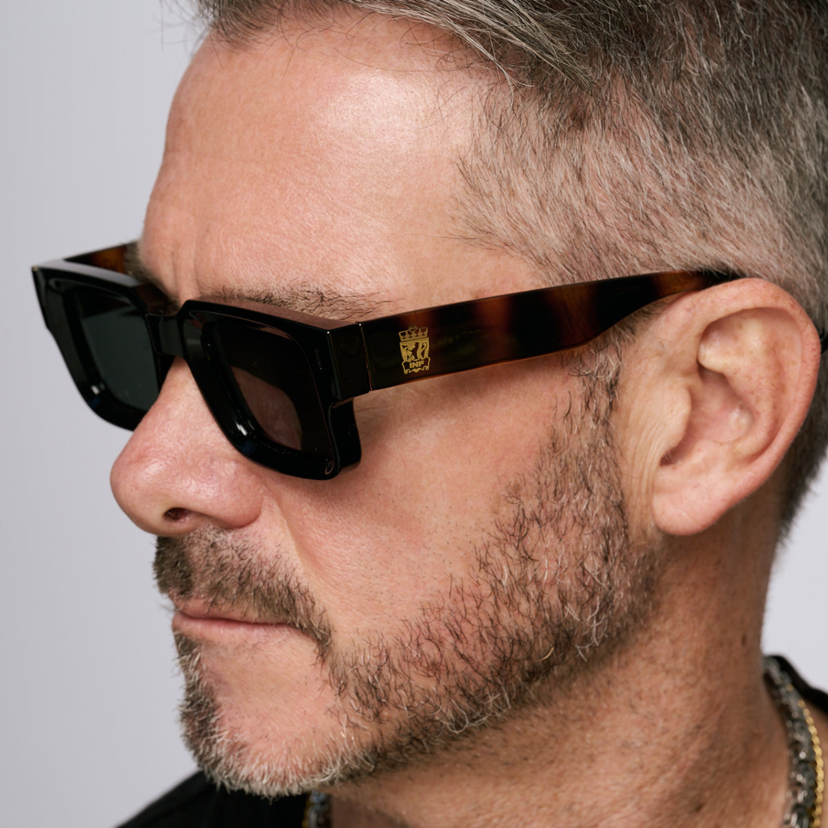 Exclamation Negro Brillo Carey Lente Verde Polarizado