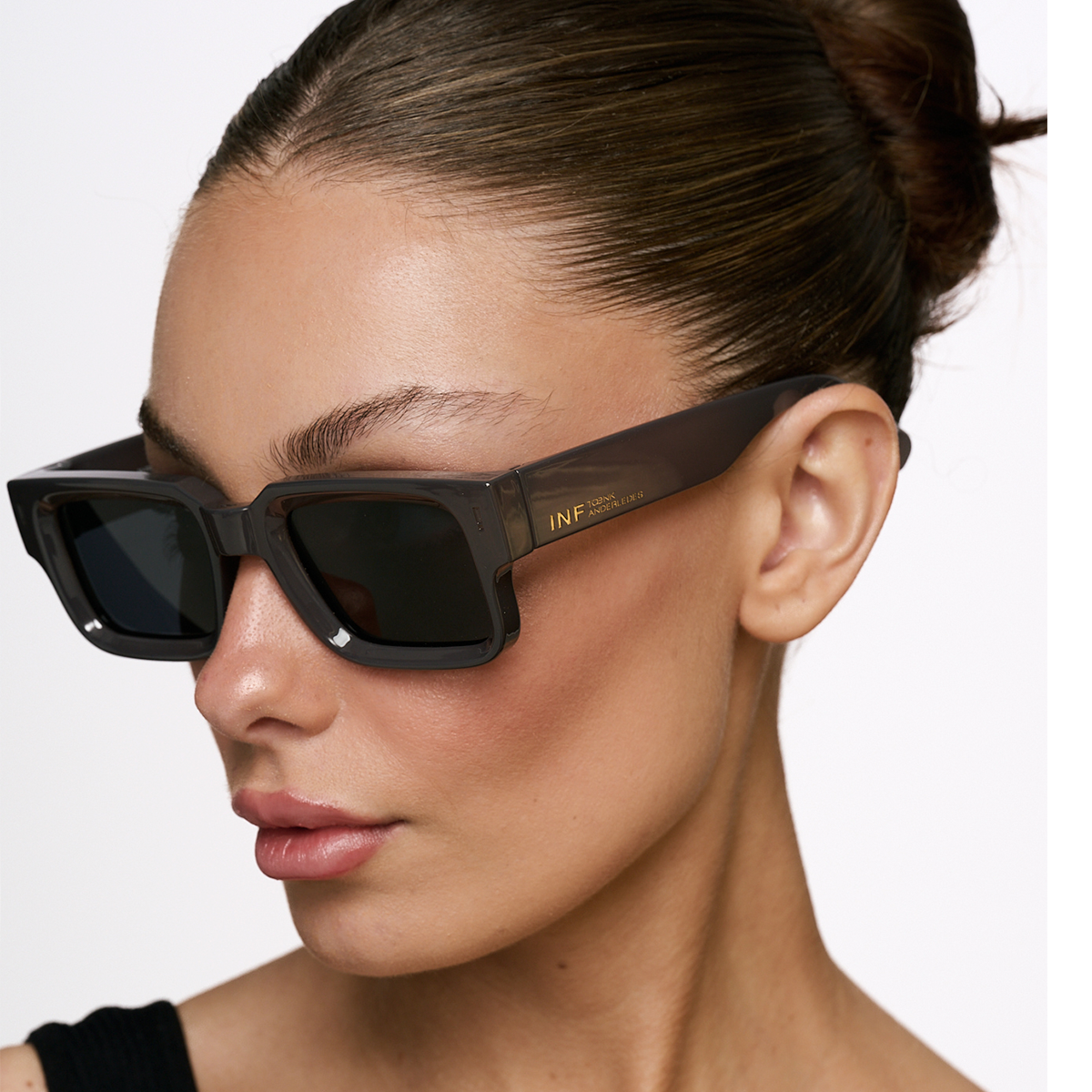 Exclamation Gris Pastel Lente Gris Polarizado