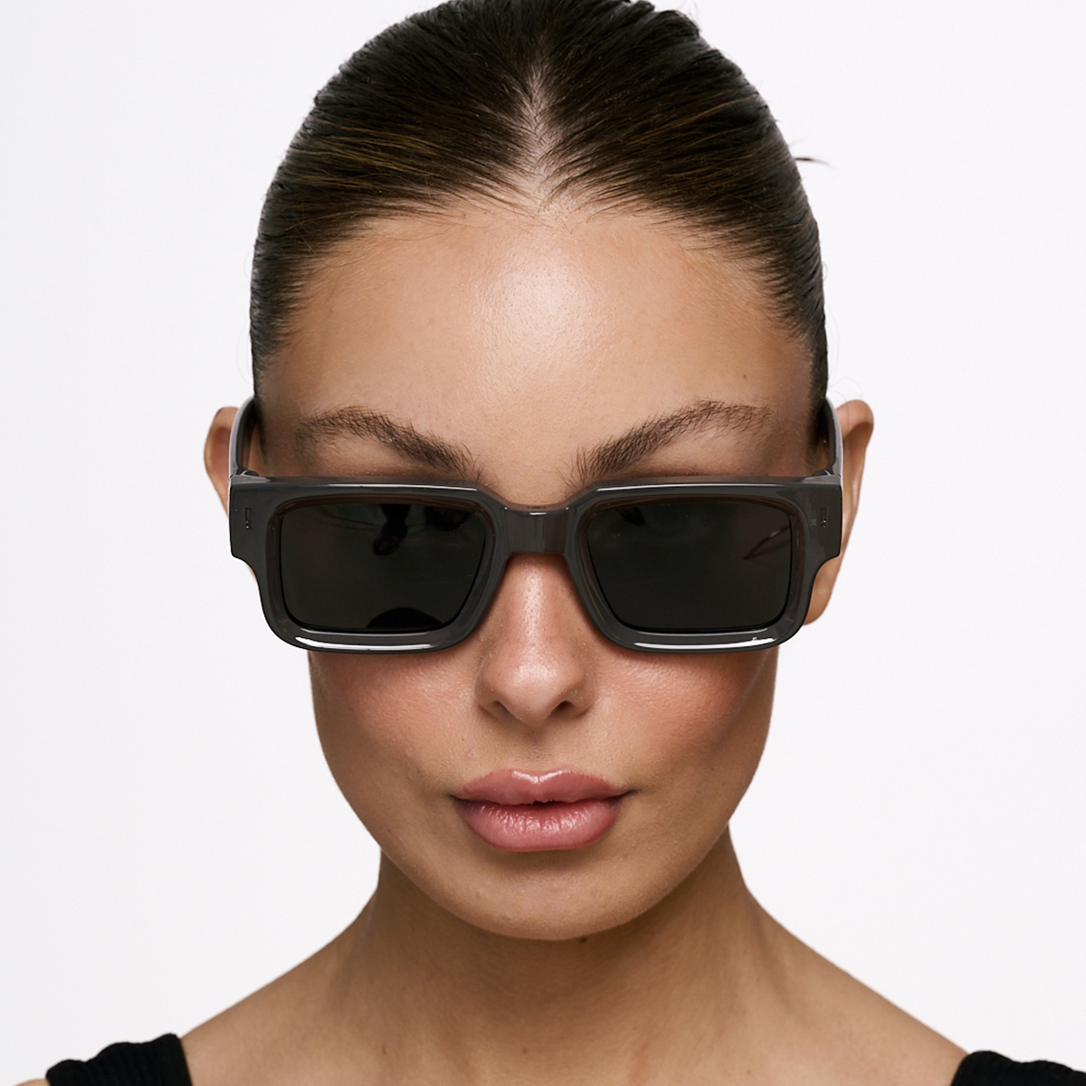 Exclamation Gris Pastel Lente Gris Polarizado