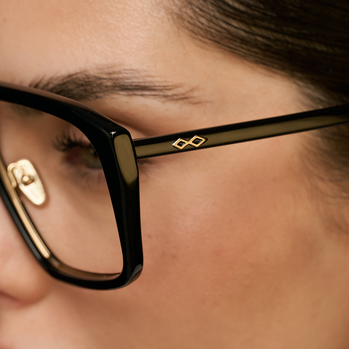 Armazon Interlagos Negro Brillo