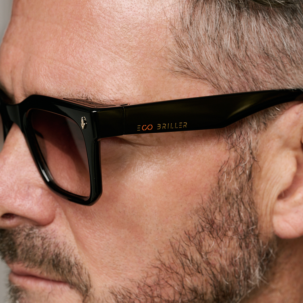 Jacobs Negro Brillo Lente Marron Degrade Eco Sustentable