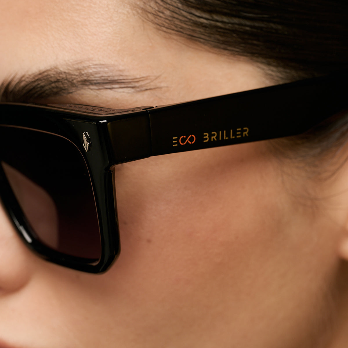 Jacobs Negro Brillo Lente Gris Degrade