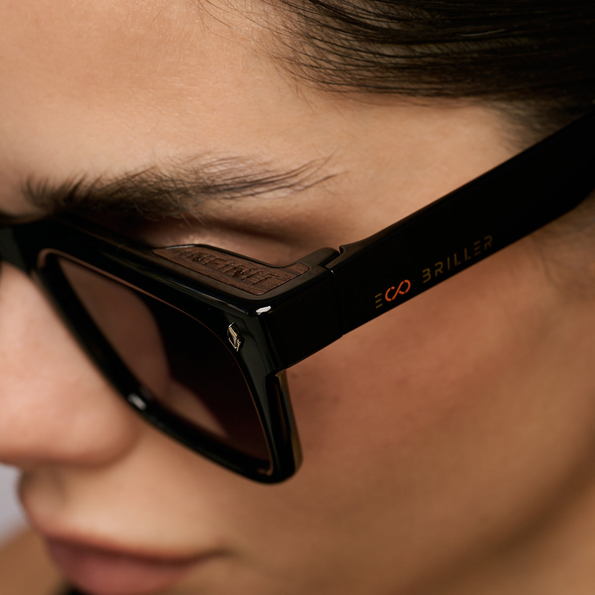 Jacobs Negro Brillo Lente Gris Degrade