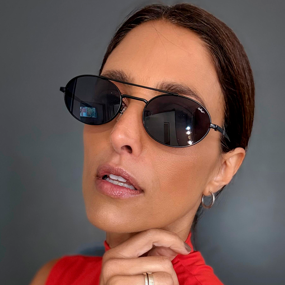 Anteojos De Sol Kaid Negro Brillo Lente Gris By Pampita