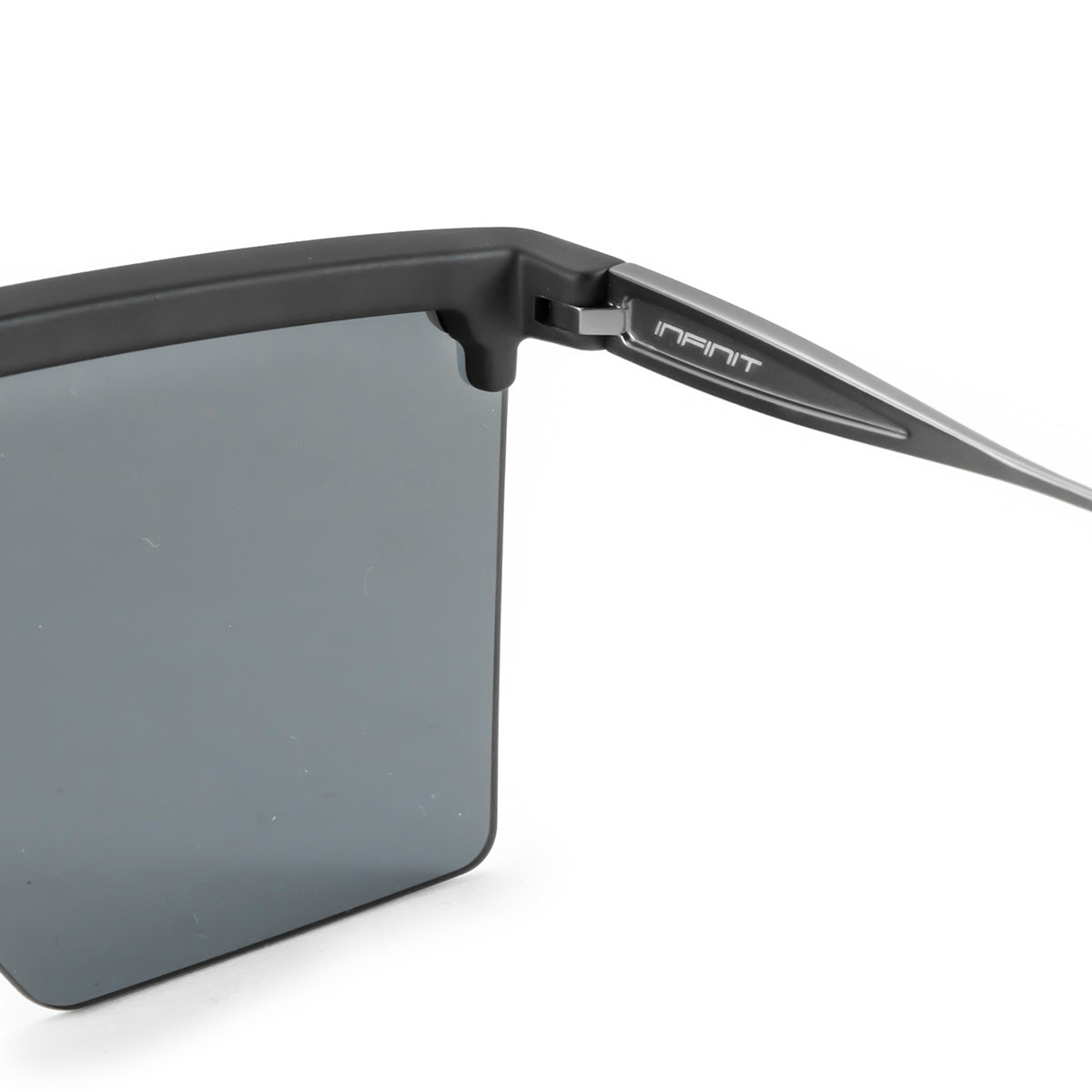 Moscow Metal Negro Mate Lente Gris