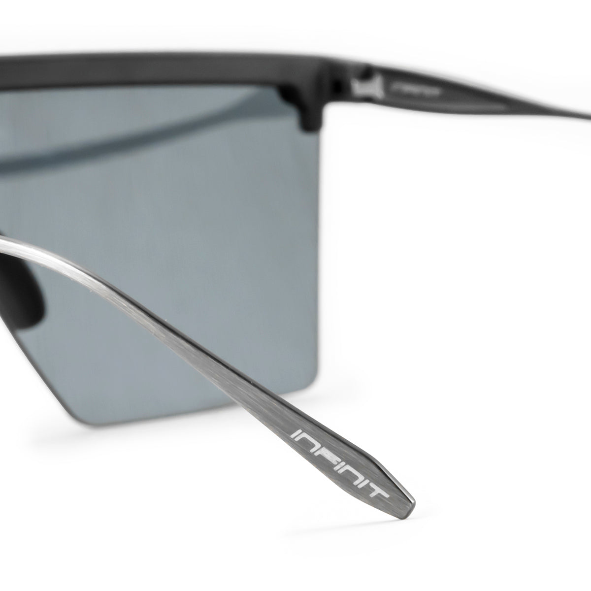 Moscow Metal Negro Mate Lente Gris