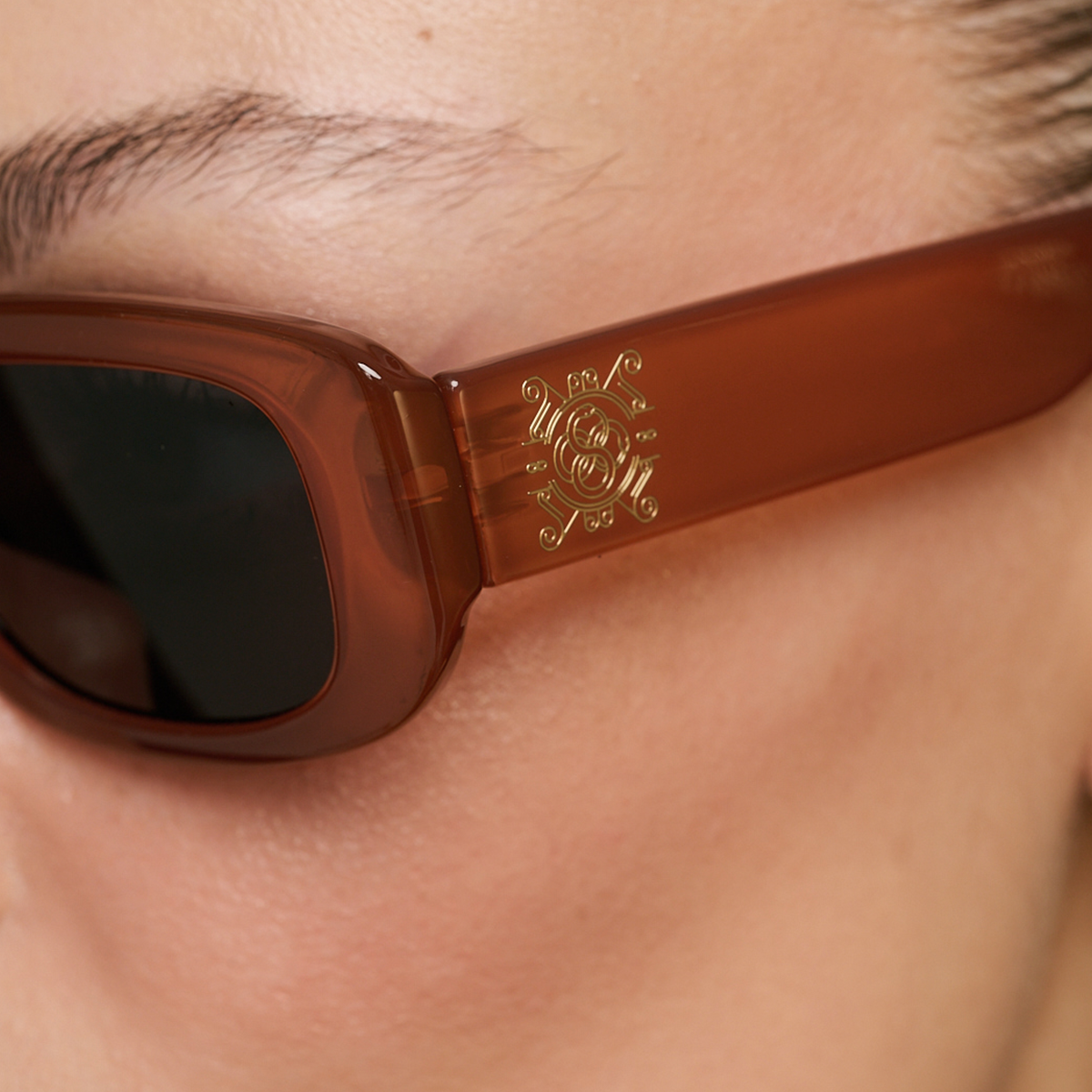 New York Dark Honey Lente Gris Snake Gold - imagen 4