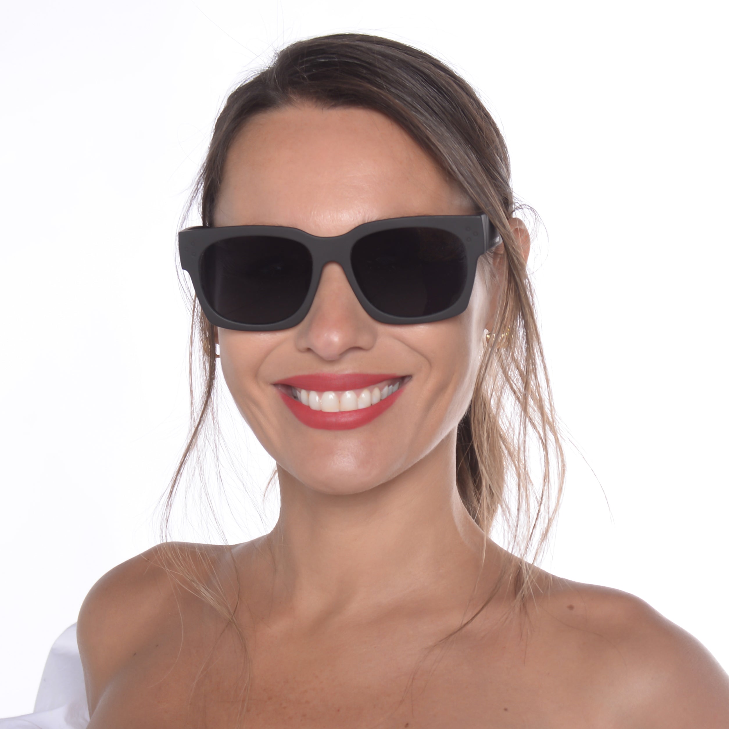 Platón Negro Mate Lente Gris By Pampita