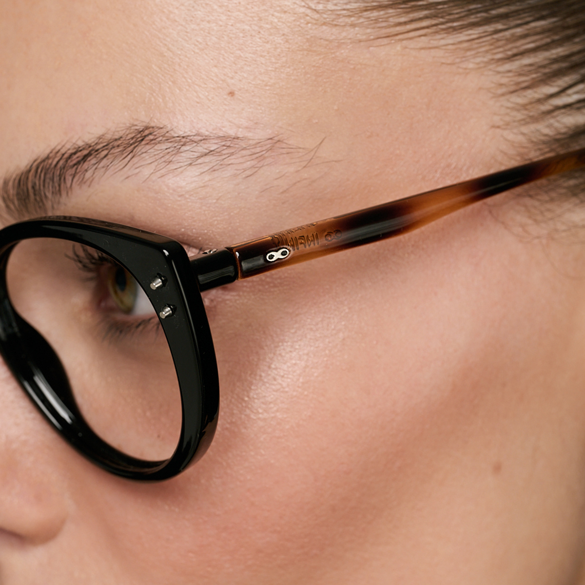 Armazon Roma Negro Brillo Carey