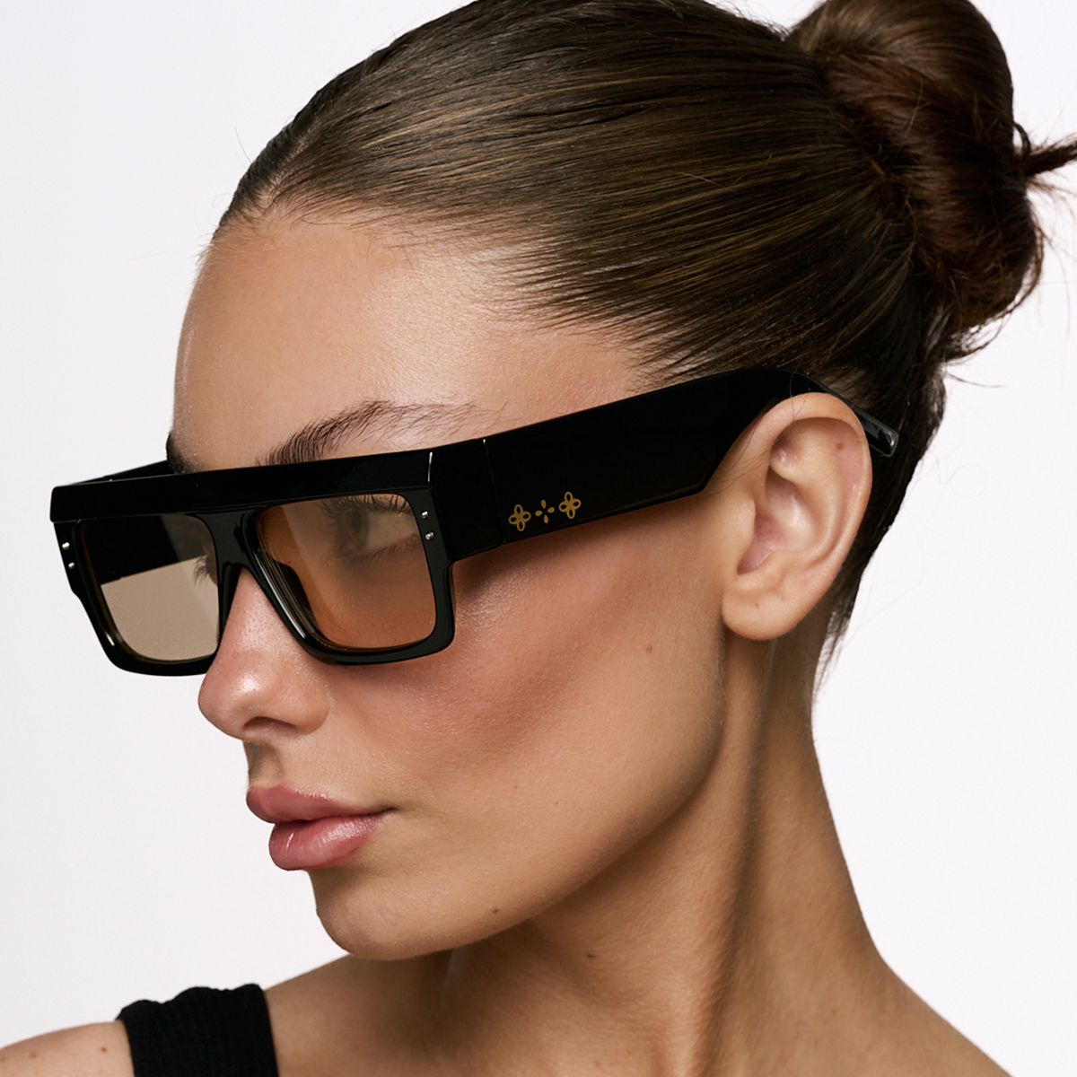 Suzuka Negro Brillo Lente Tostado