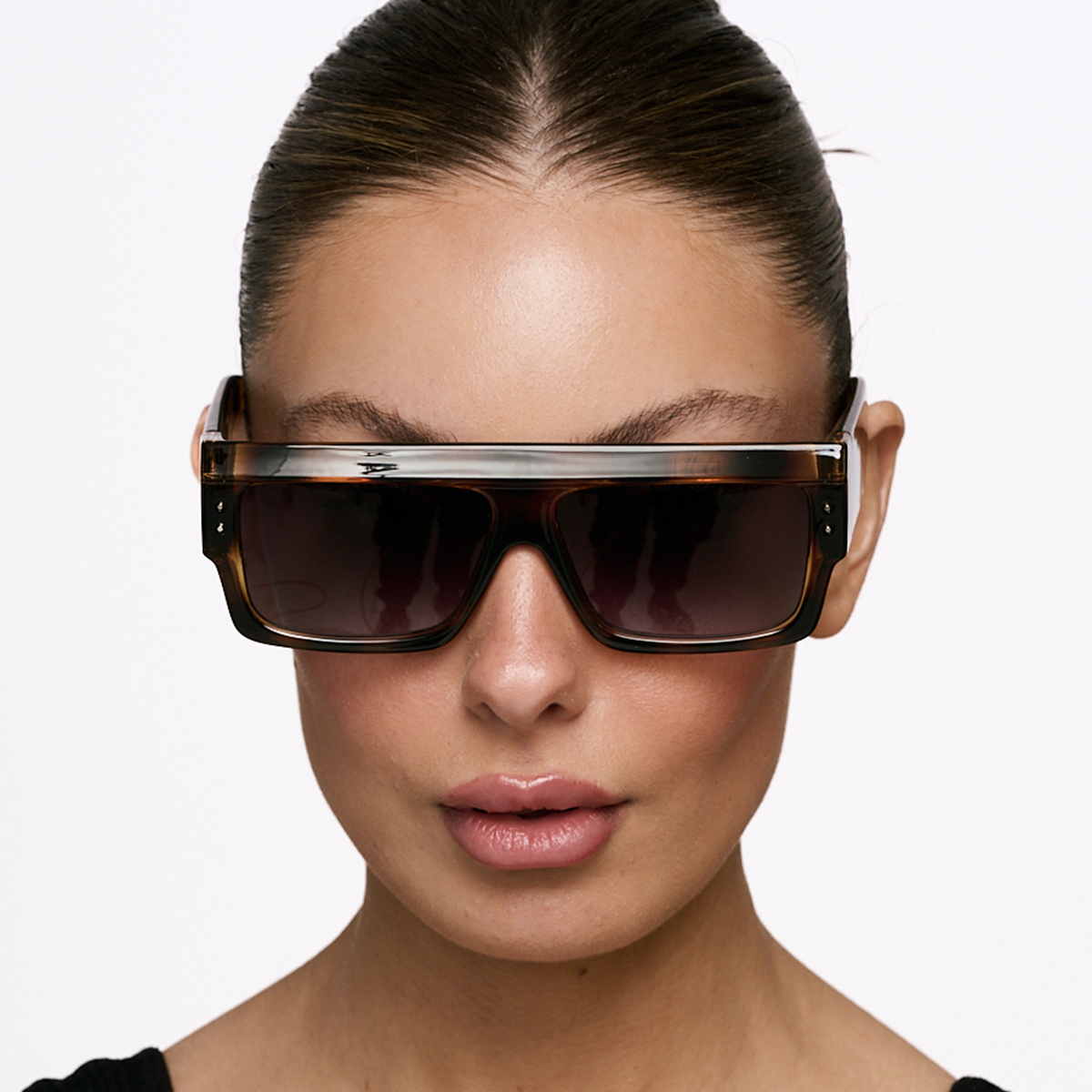 Suzuka Carey Lente Gris Degrade