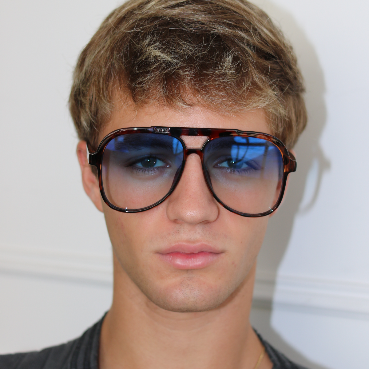 Anteojos De Sol Triple Xxx Carey Lente Suave Espejada Azul Degrade