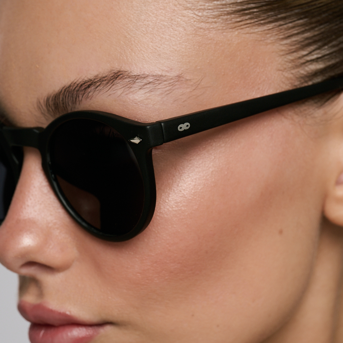 Tulum Negro Mate Lente Gris