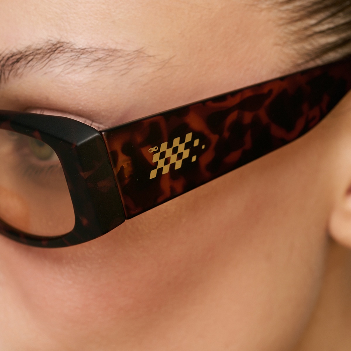 V12 Carey Lente Tostado