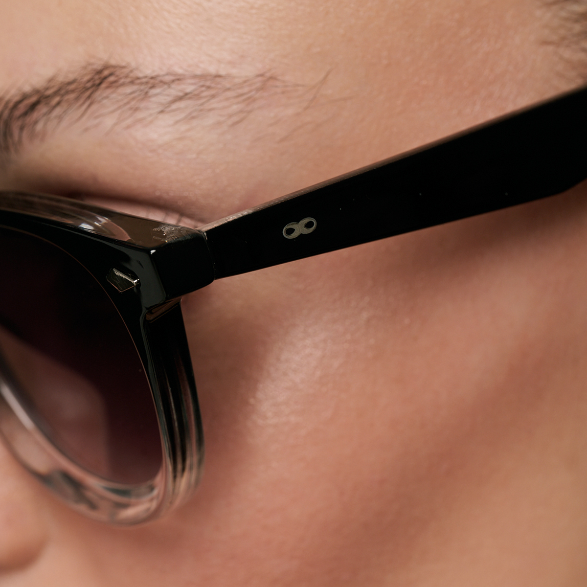 Waterloo Negro Lente Gris Degrade Essentials - imagen 4
