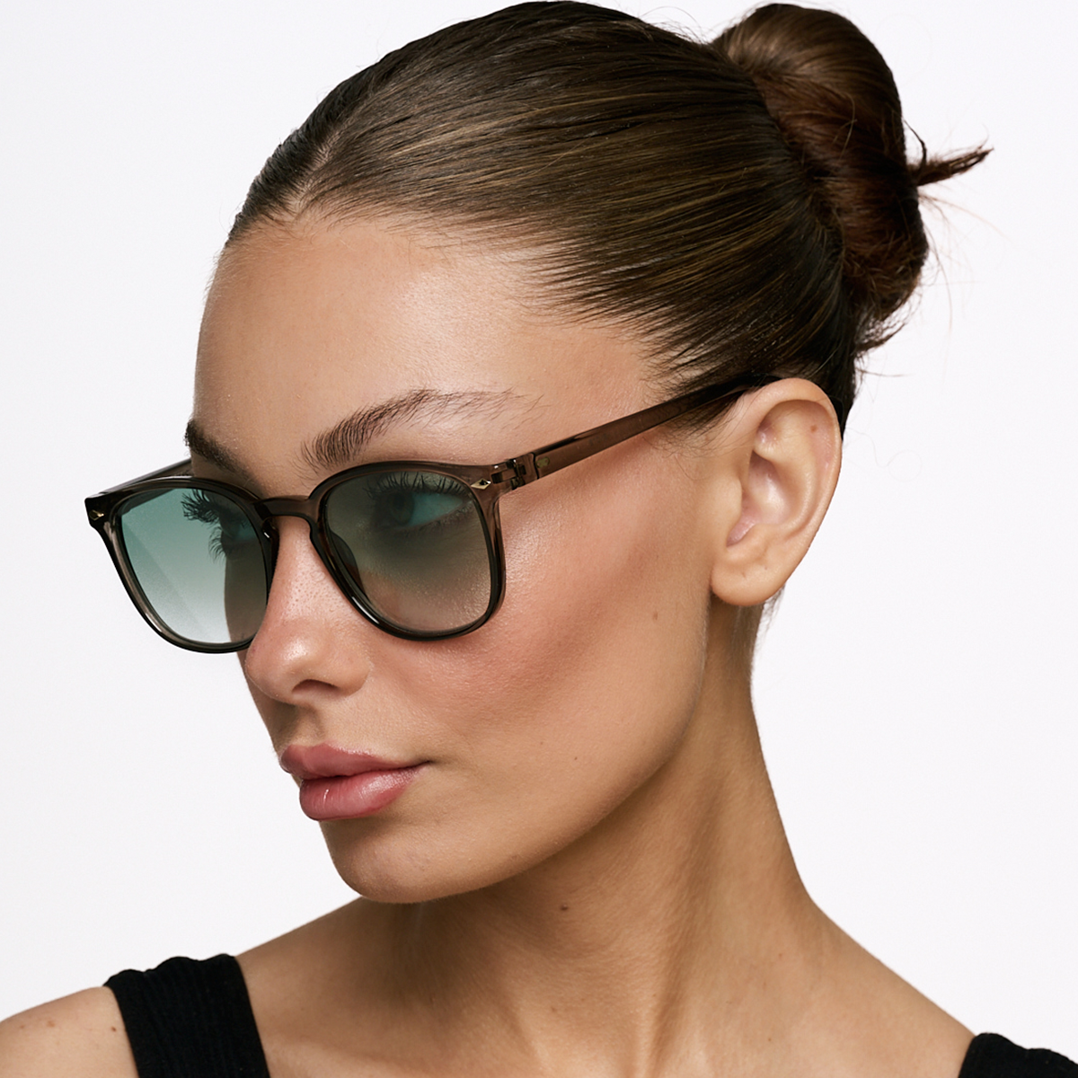 Xenote Translucido Gris Lente Verde Degrade