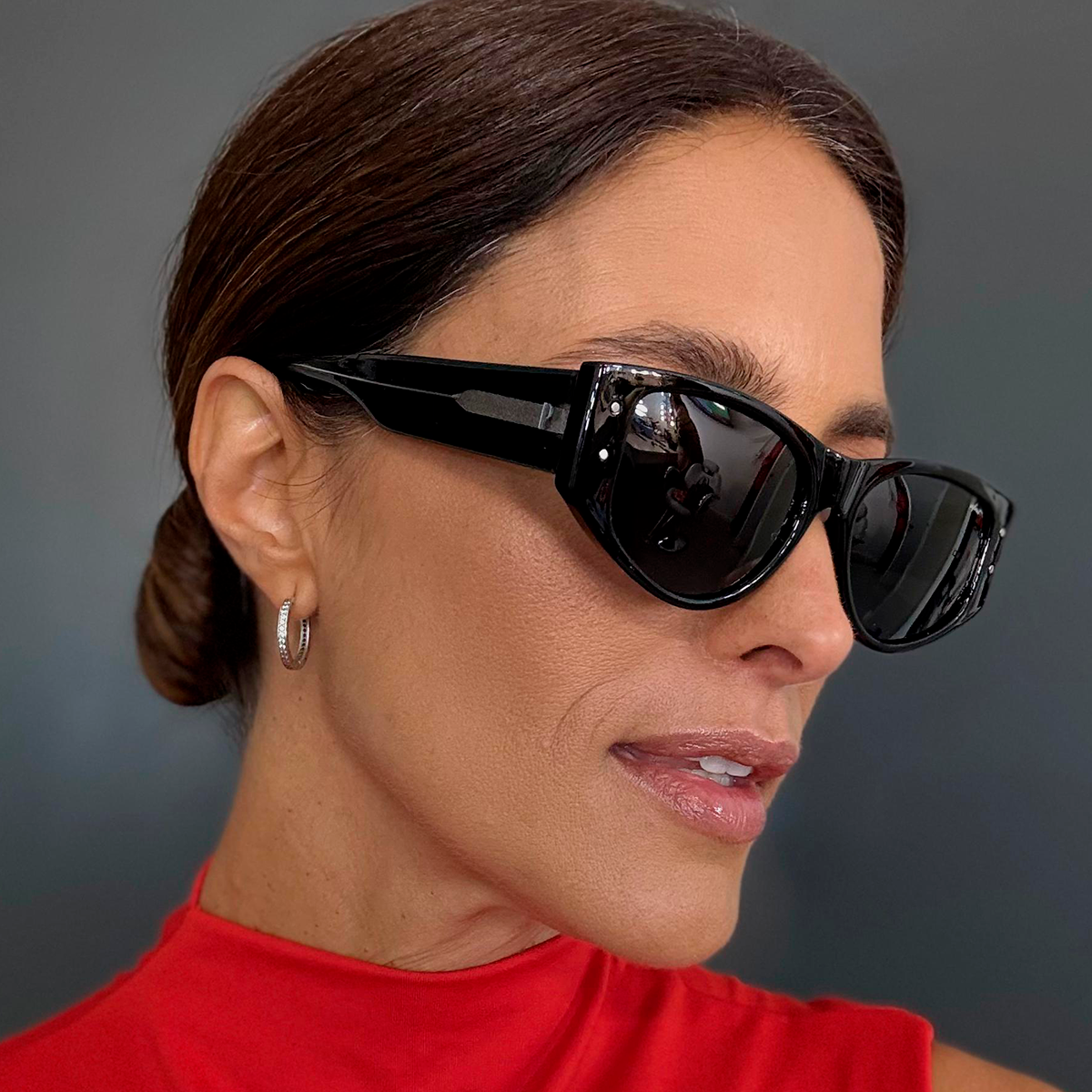 Anteojos De Sol Zenia Negro Brillo Lente Gris By Pampita